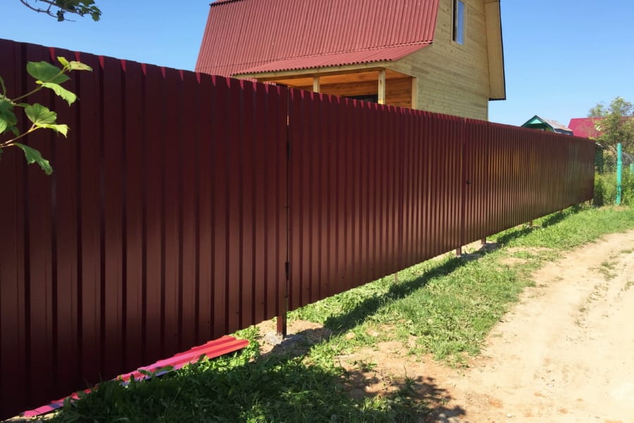 Заборы для дачи в Москве