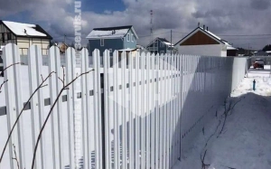 Забор из металлического штакетника оцинкованный 85 метров