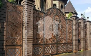 Декоративный металлический забор 80 метров