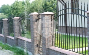 Металлический секционный сварной забор 80 метров