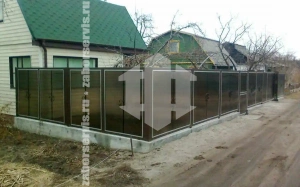 Заборы из поликарбоната на ленточном фундаменте 70 метров