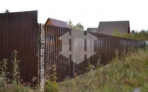 Забор из металлического штакетника коричневый 98 метров