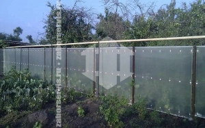 Забор из поликарбоната для дачи 65 метров