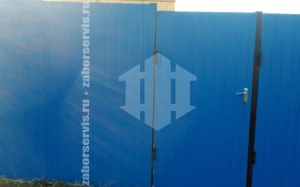 Забор из профнастила с забивными столбами синий 99 метров