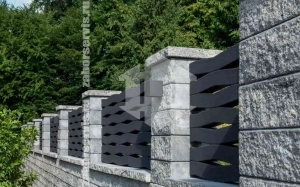 Каменный забор для частного дома 65 метров