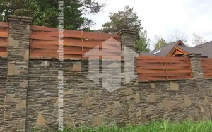 Каменно-деревянный забор 70 метров