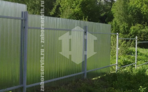 Забор из профнастила с забивными столбами 65 метров