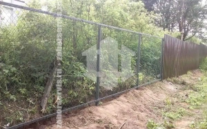 Забор из сетки рабицы на профильном каркасе 74 метра