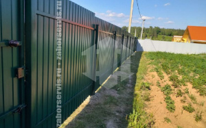 Забор из профнастила 50 метров с воротами и калиткой