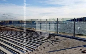 Забор из монолитного поликарбоната 85 метров