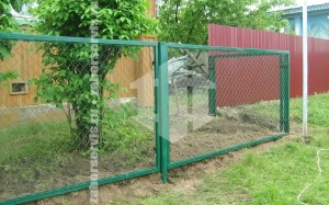 Забор из сетки рабицы в натяг секционный 30 метров